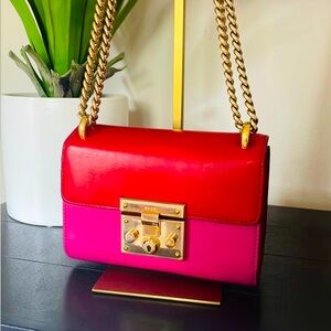 Gucci Medium Padlock Shoulder Bag in Red/Pink